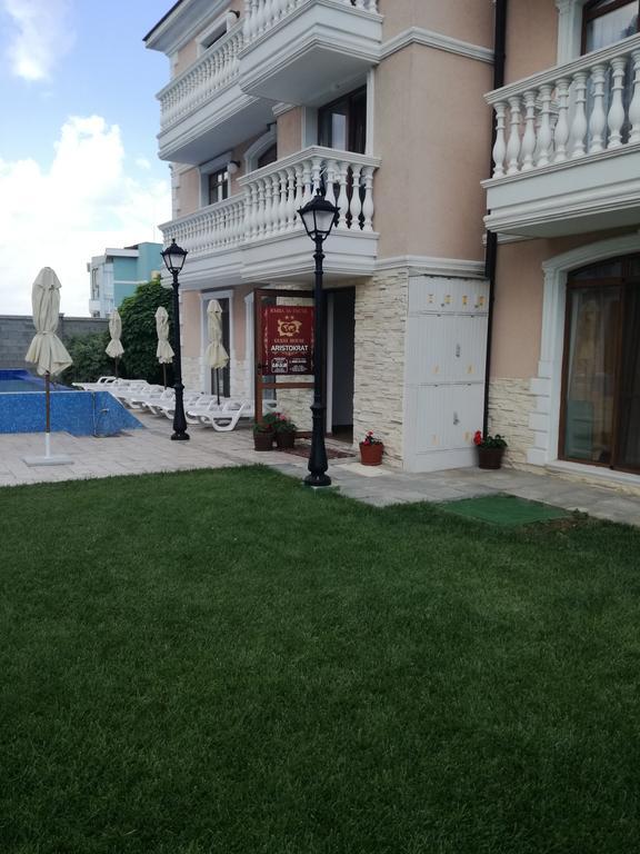 Guest House Aristokrat Obzor Exterior photo